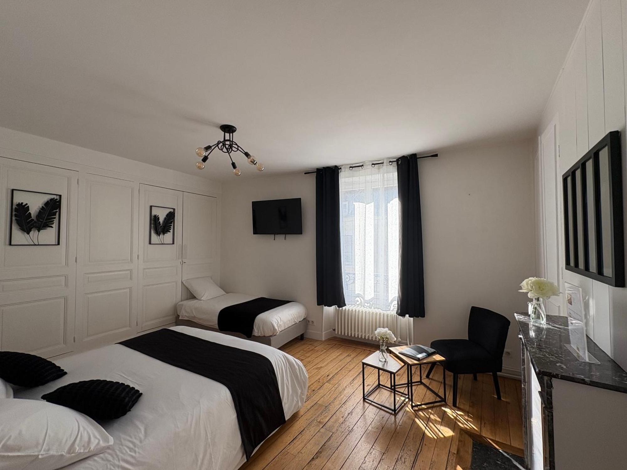 La Demeure Des Hotes 10 Minutes De Disney Couilly-Pont-aux-Dames Екстериор снимка